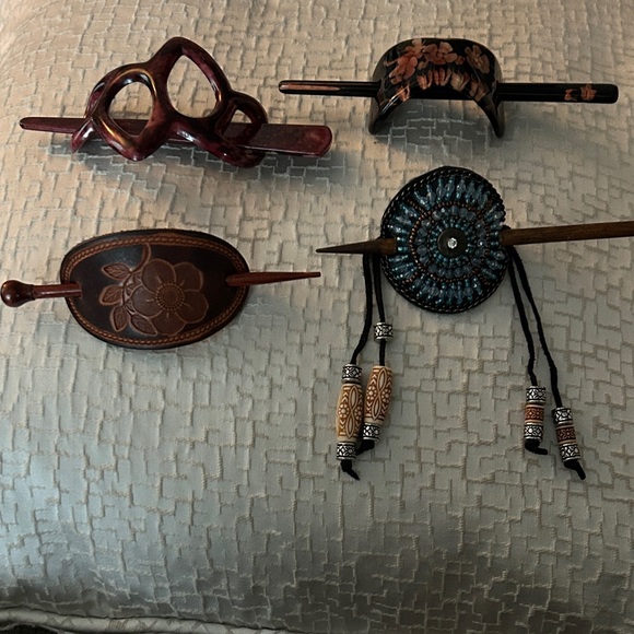 Accessories - Set of Decorative Hair Clips